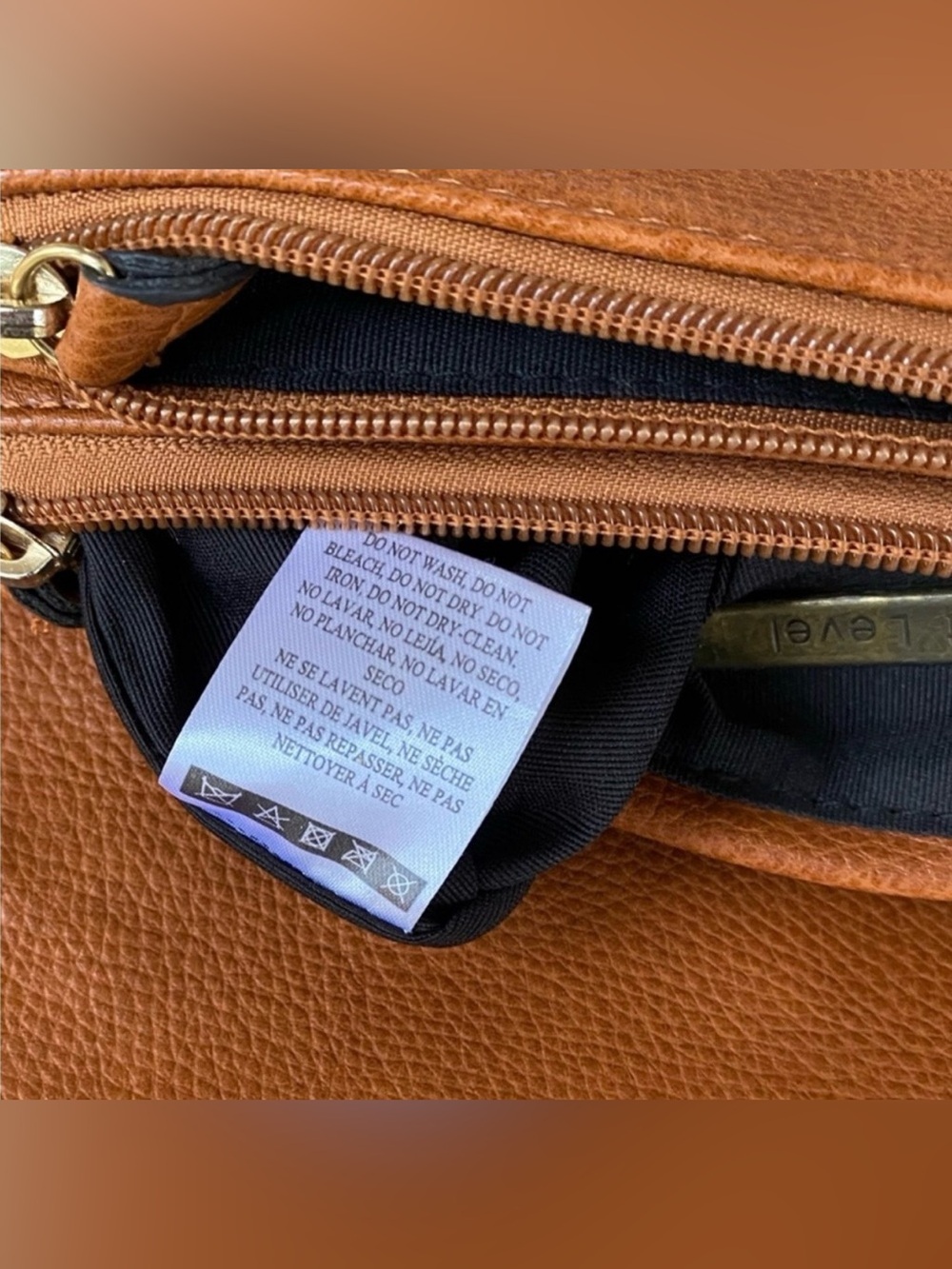 Street Level Tan Leather Crossbody Bag - Picture 11 of 12
